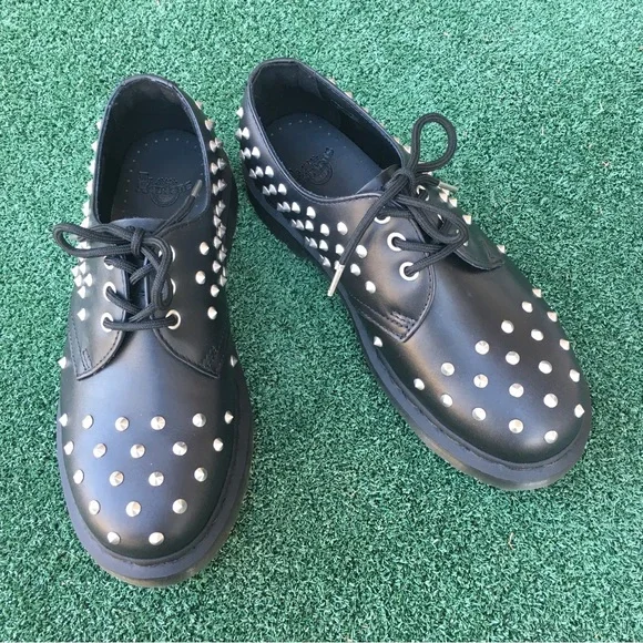 Dr. Martens | Shoes | Nwt Dr Martens 461 Stud Oxford Shoe  display picture 1